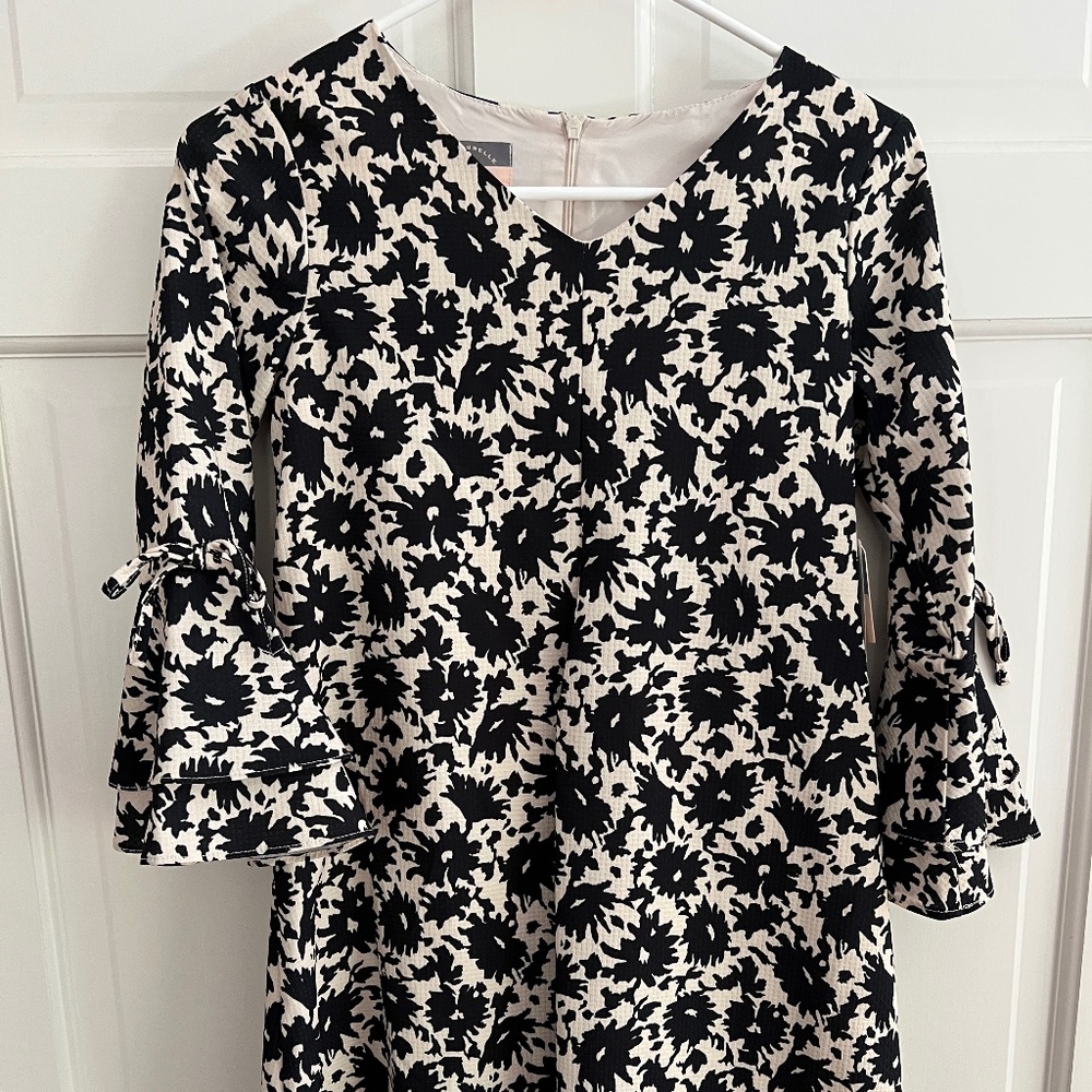 Girls Pippa and Julie dress size 14. Fit and flare. Very cute and loose fitting.
